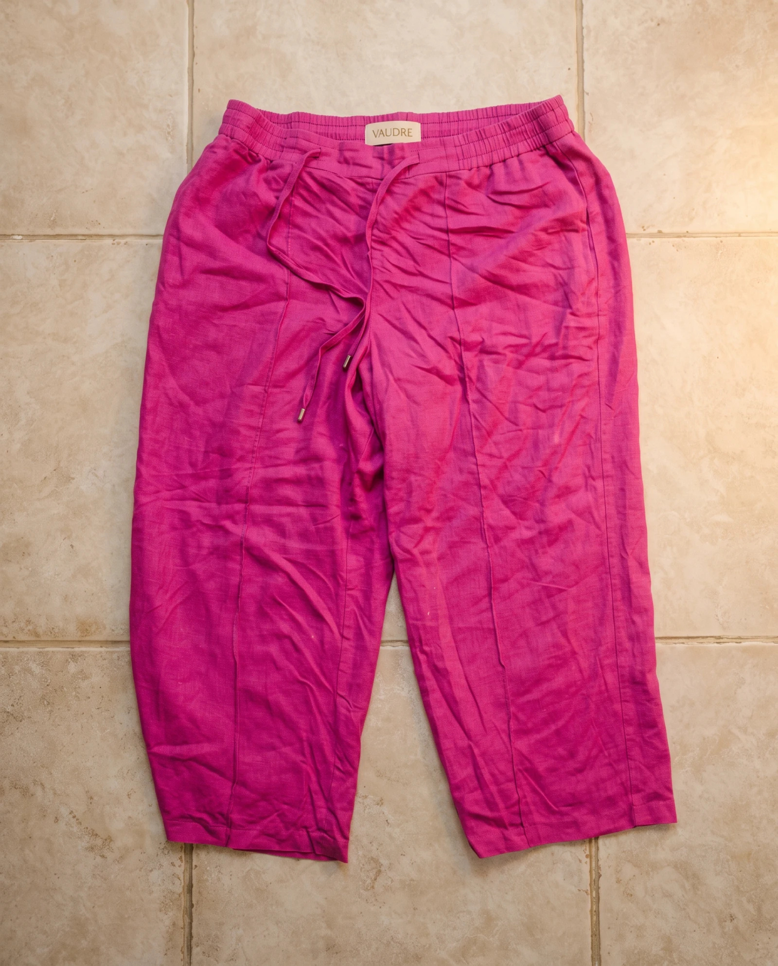 Fuchsia Pink Wide-Leg Cropped Linen Trousers — Fuchsia Pink Magenta — the linen edit — VAUDRE numbered luxury — view 4