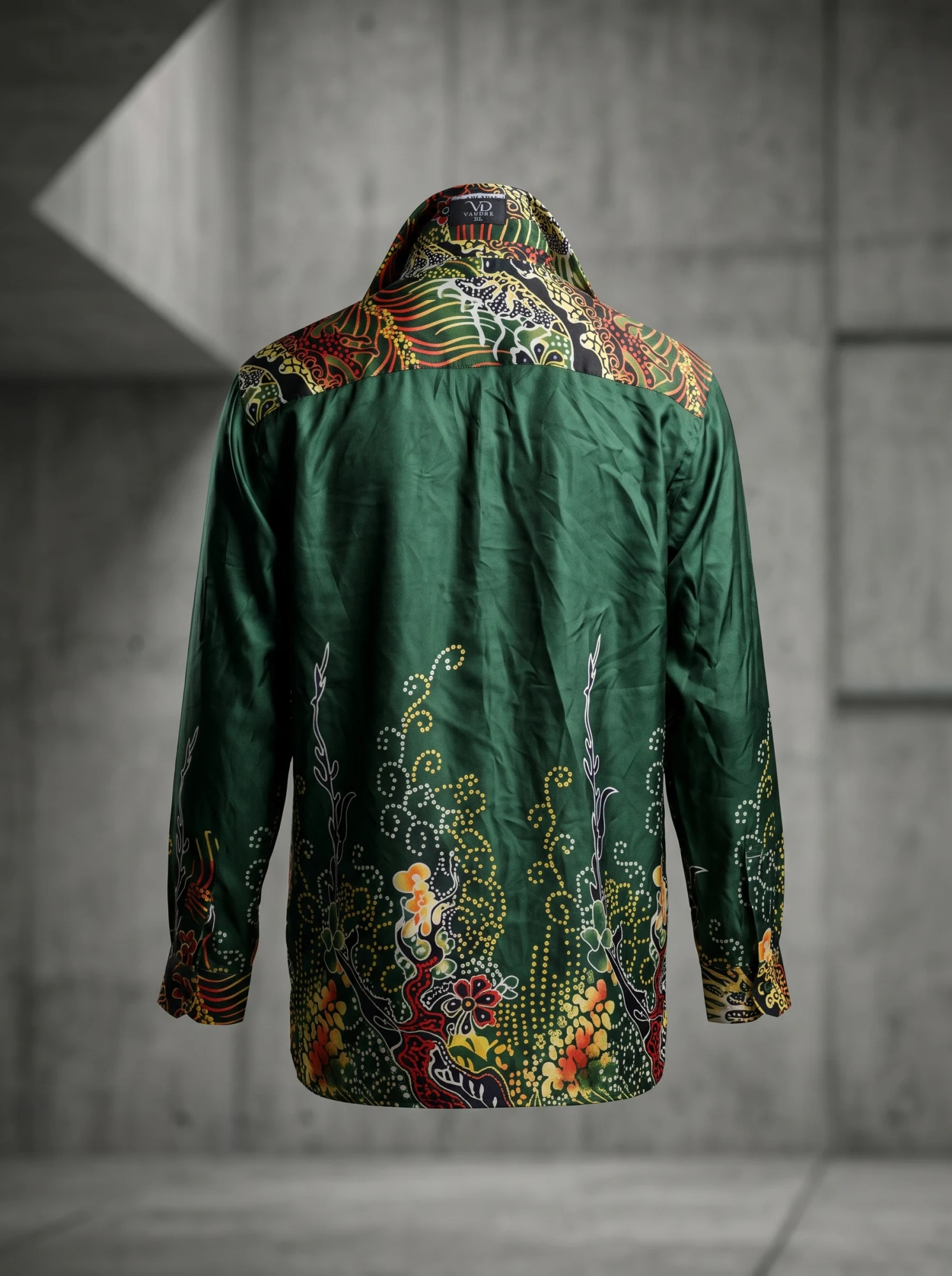 The Emerald Reef Batik Long-Sleeve Silk Shirt — Deep Emerald Green Black & Ivory Batik — the printed t-shirts & shirts — VAUDRE numbered luxury — view 3