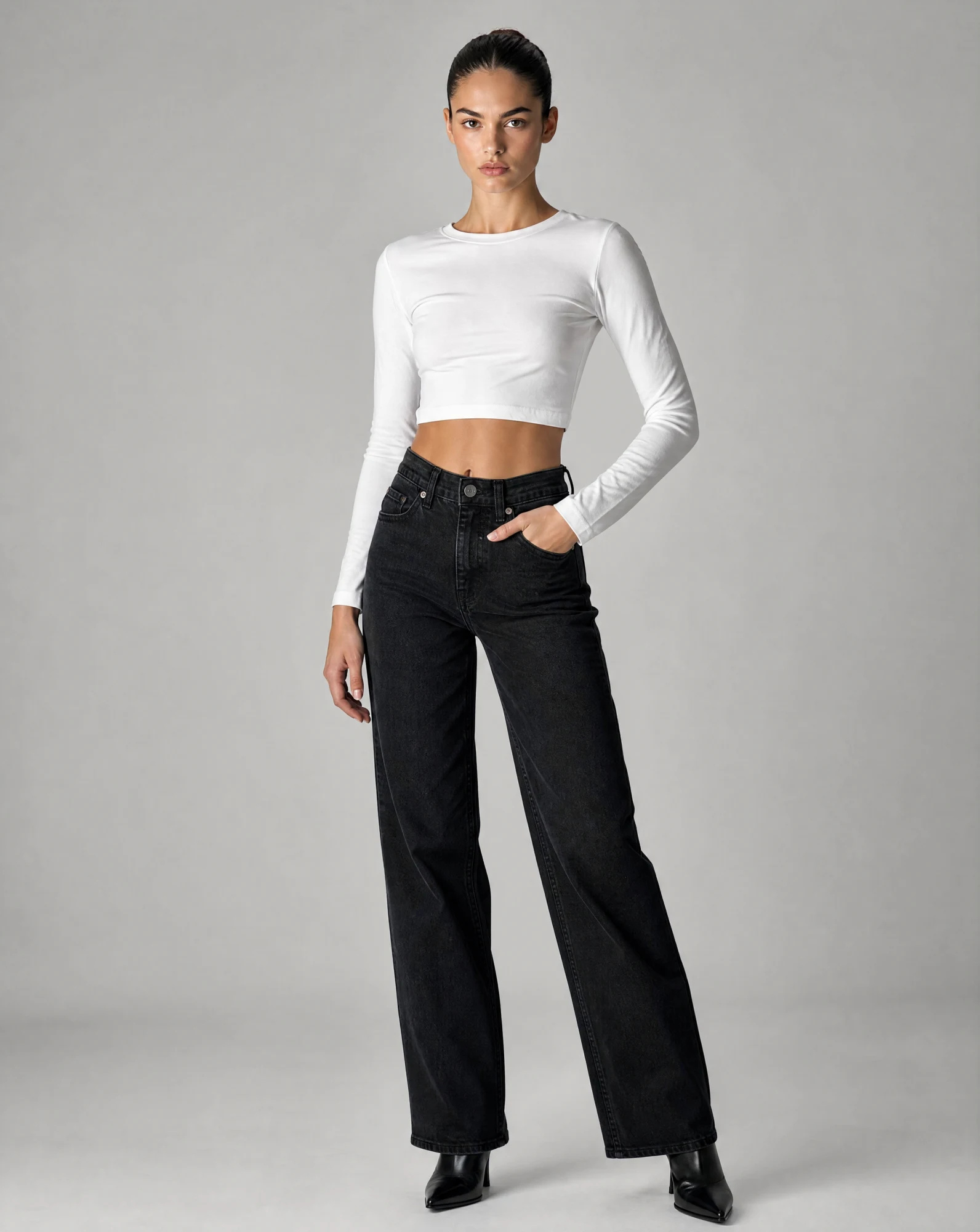 Ivory Fitted Scoop-Neck Crop Top — VAUDRE